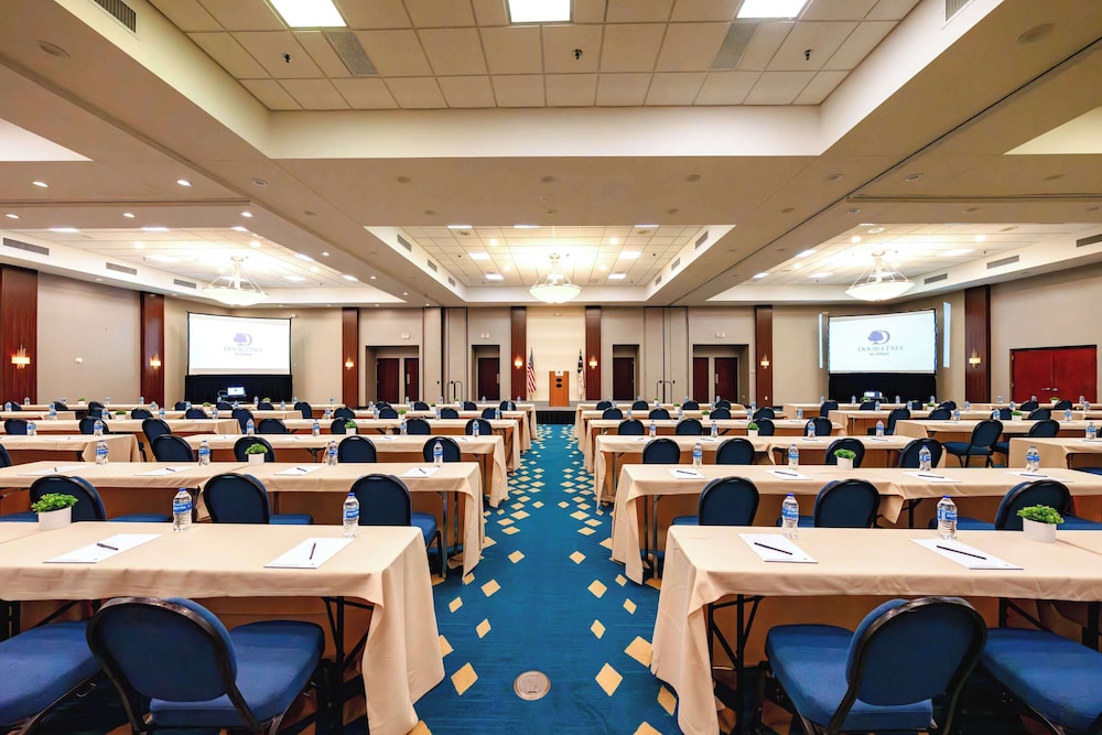 DoubleTree by Hilton Atlantic Beach Oceanfront - photo 28