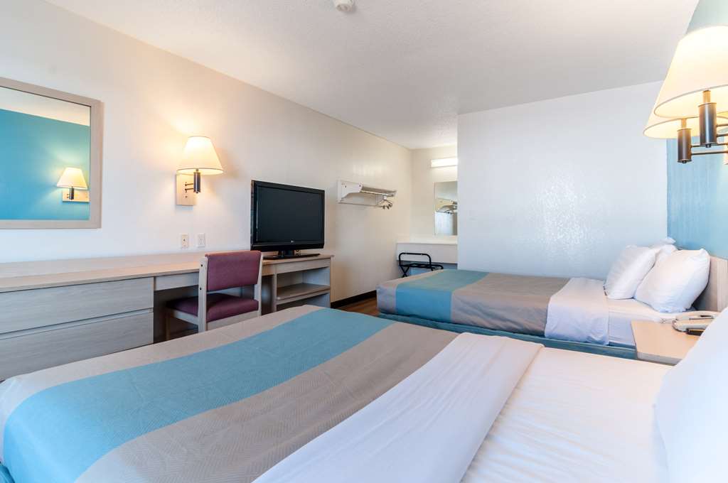 Motel6 Farmington Hills MI Northwest Farmington Hills - photo 18