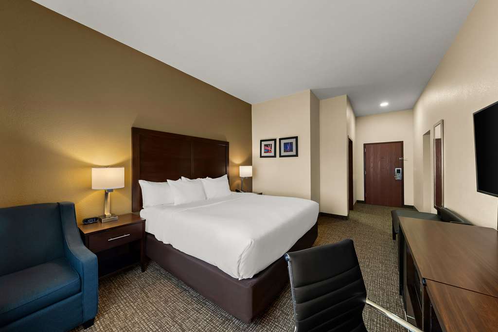 Comfort Inn & Suites Atoka - photo 11