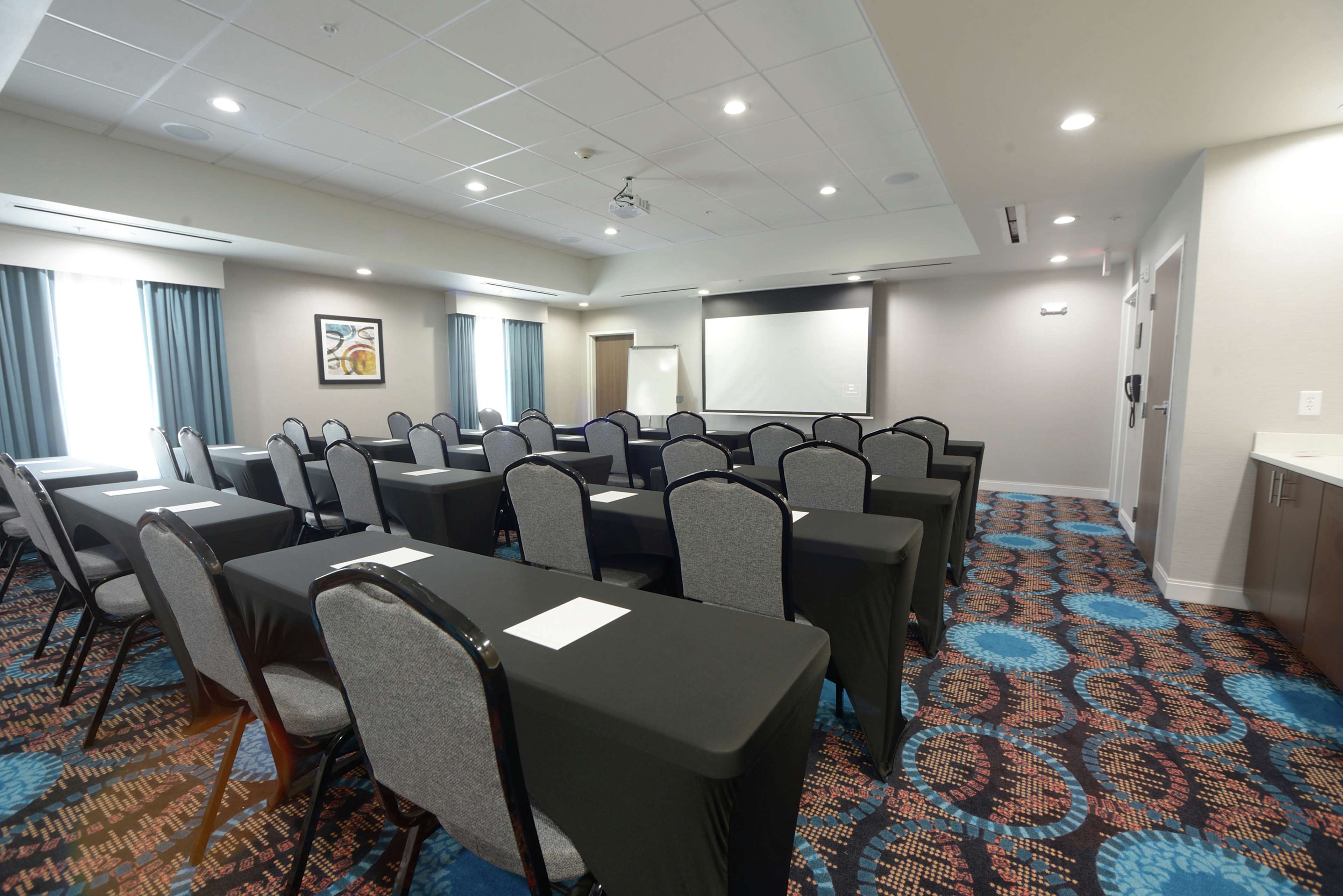 Hampton Inn & Suites Oklahoma City Quail Springs - photo 51