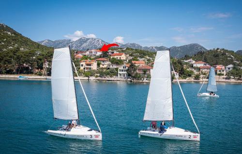 Apartment Sea View 1 — 4-Star Luxury Hotel in Ploce, Croatia