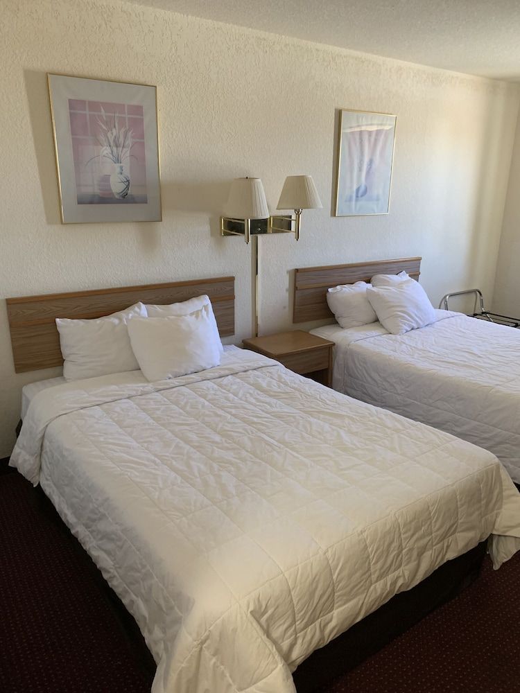 Plaza inn Lordsburg - photo 17