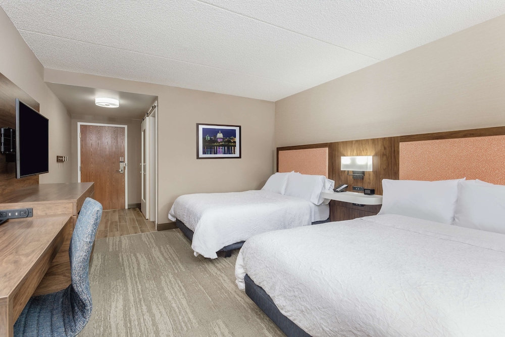 Hampton Inn Harrisburg East - photo 13