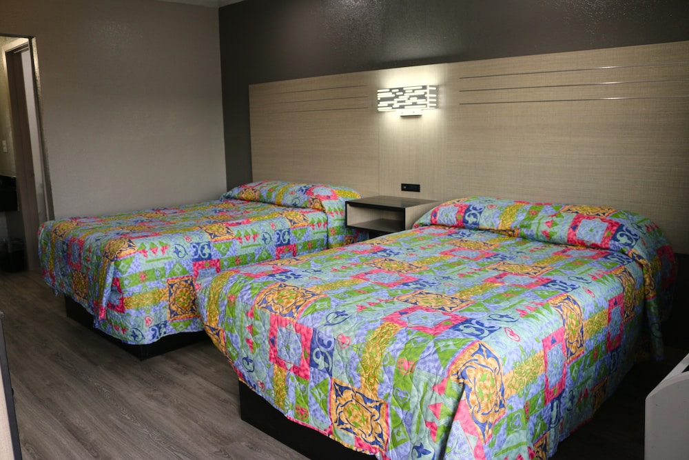 Super 7 Inn Dallas Near Duncanville - photo 5