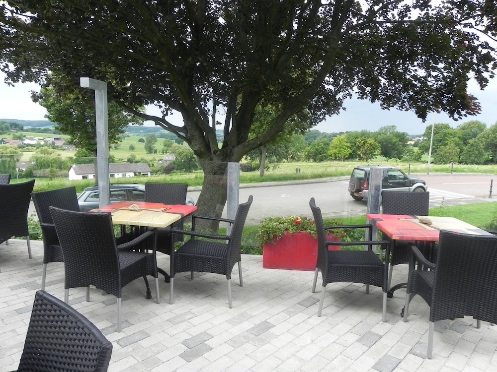 Hotel Restaurant Uit De Kunst — Vijlen