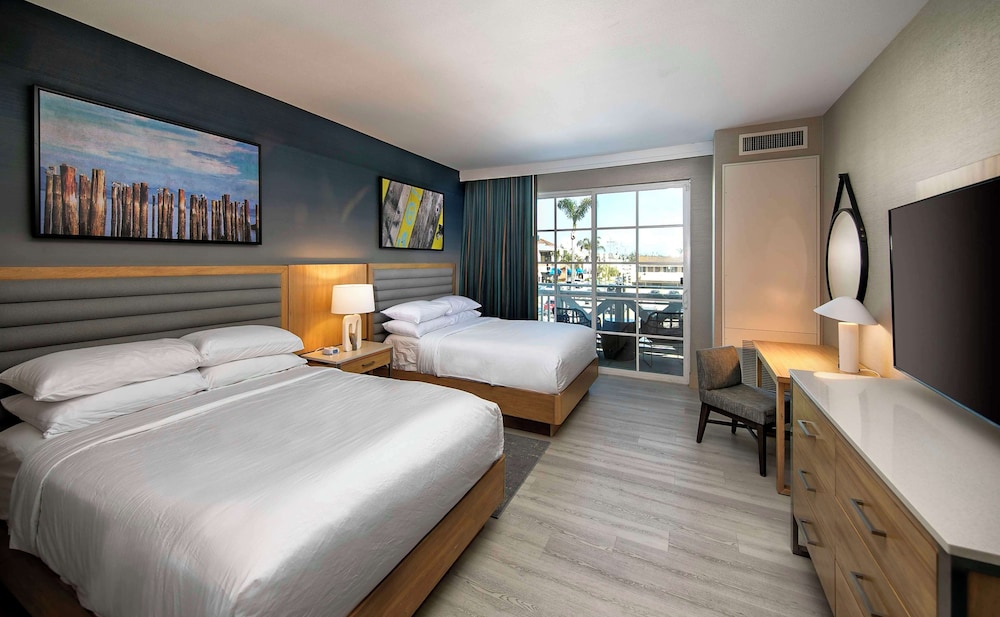 Inn at the Pier Pismo Beach Curio Collection by Hilton - photo 5