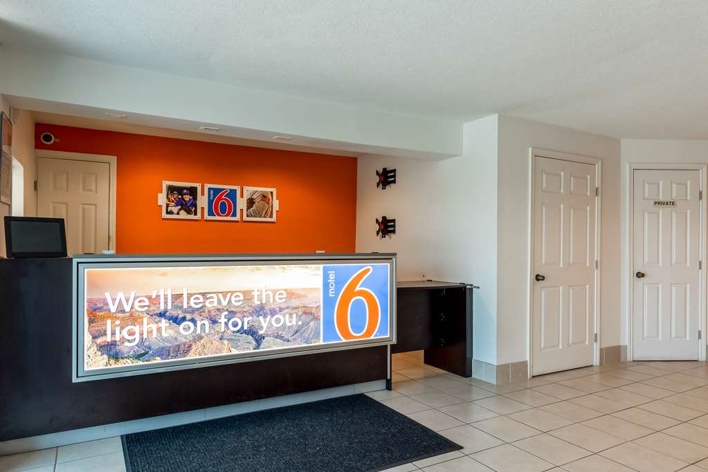 Motel 6 Houston TX East - photo 19