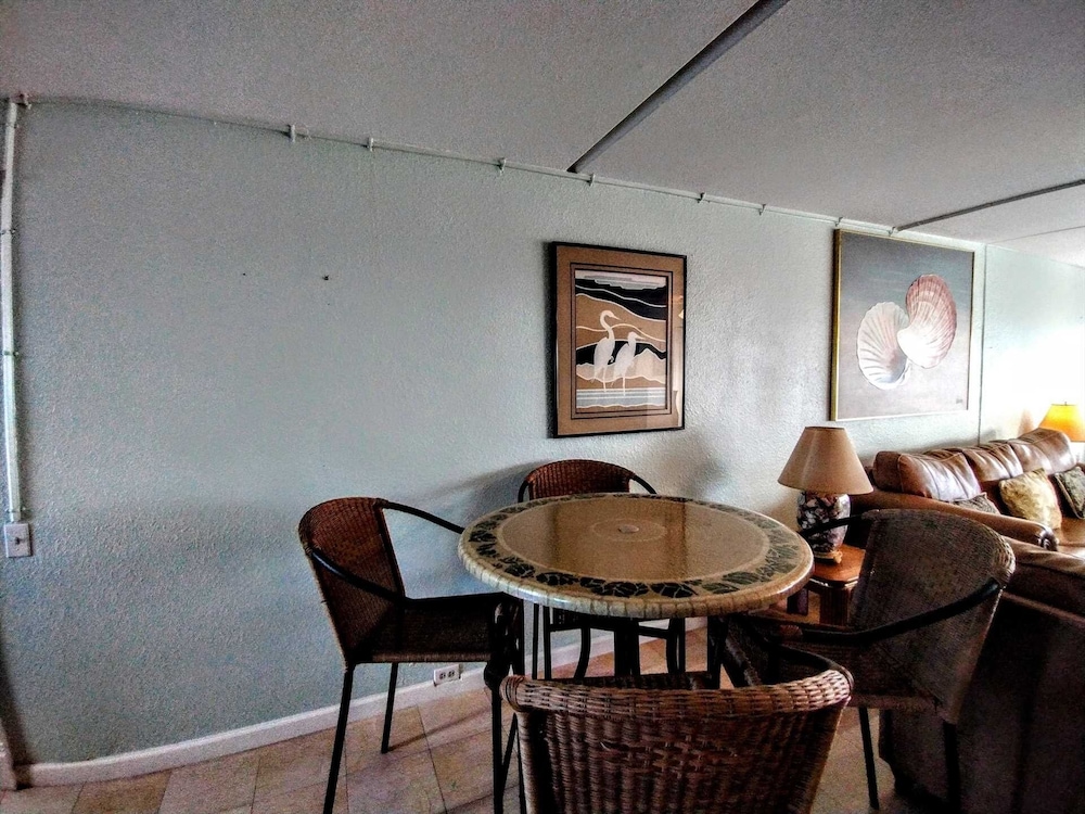 Landfall Towers 71 Minium 2 Bedroom Condo by RedAwning - photo 21