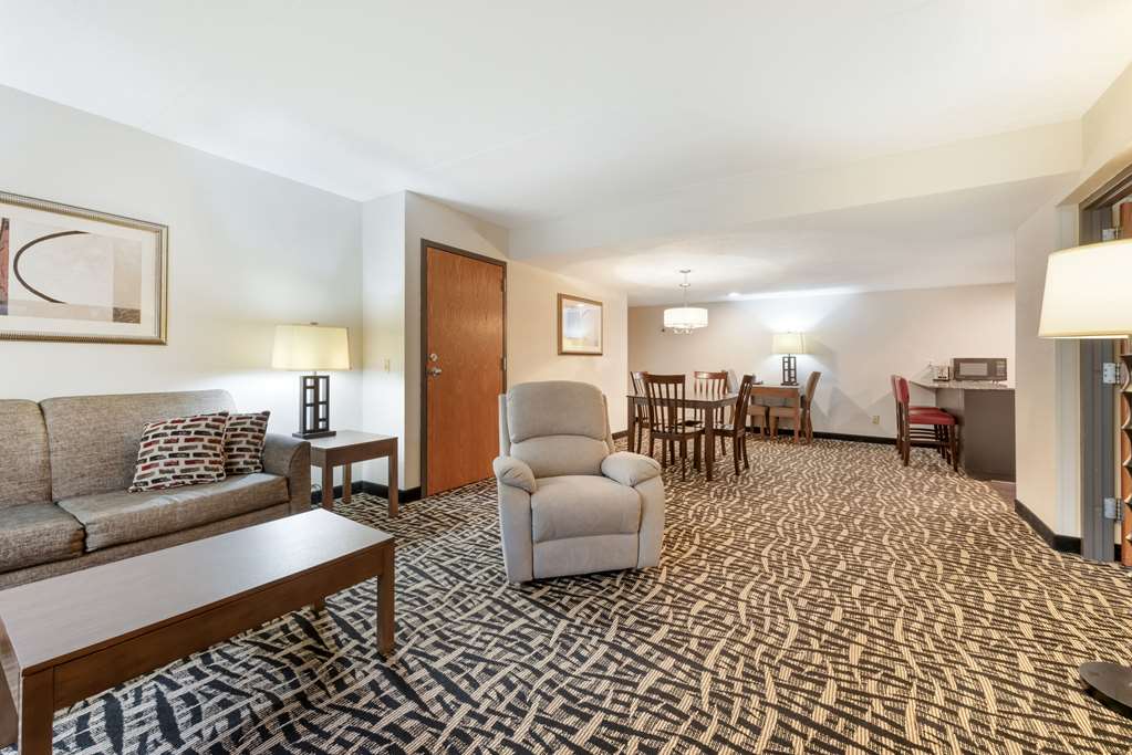 Quality Inn & Suites Mayo Clinic Area - photo 20