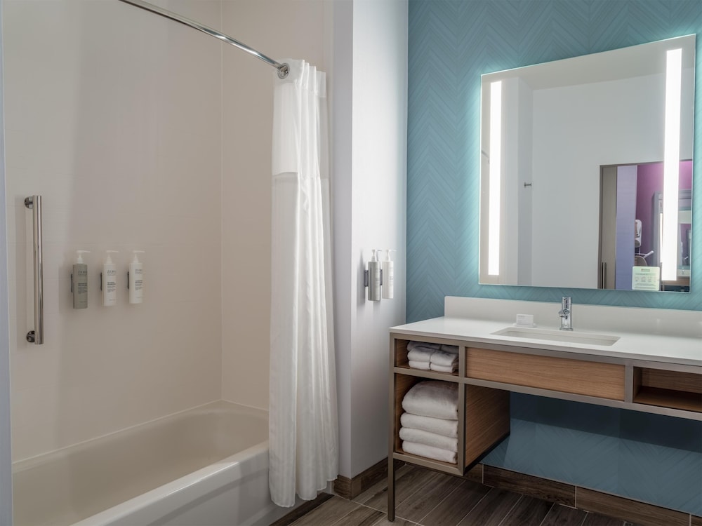 Hilton Garden Inn Austin Central - photo 32