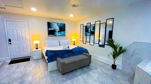 Luxury Studio with Jacuzzi near IAH — 4-Star Luxury Hotel in Houston, United States
