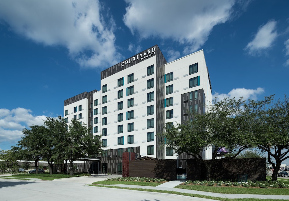Courtyard by Marriott Houston Heights I 10 - photo 38