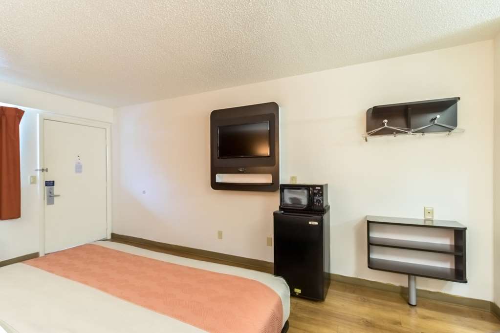 Motel 6 Crawfordsville IN - photo 16