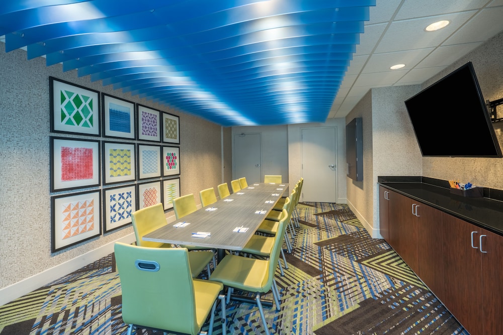 Holiday Inn Express Radcliff Fort Knox by IHG - photo 44