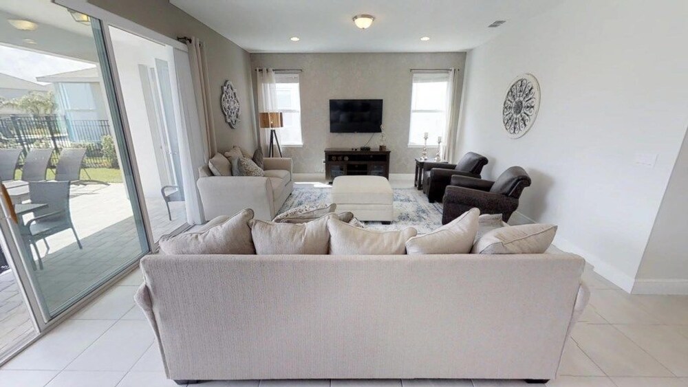 Aco254366 The Encore Club Resort 5 Bed 5.5 Baths Villa - photo 2