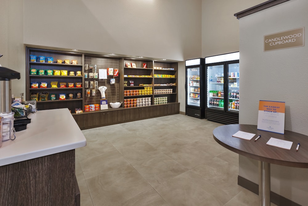 Candlewood Suites Grand Rapids Airport by IHG - photo 13