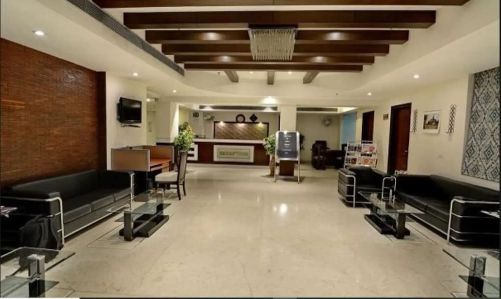 Hotel Impress - last minute hotel in New Delhi