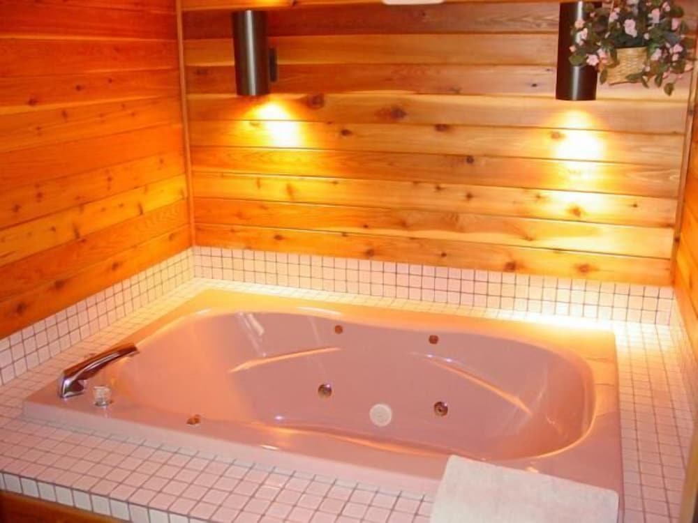 Woodland Motor Lodge - photo 71