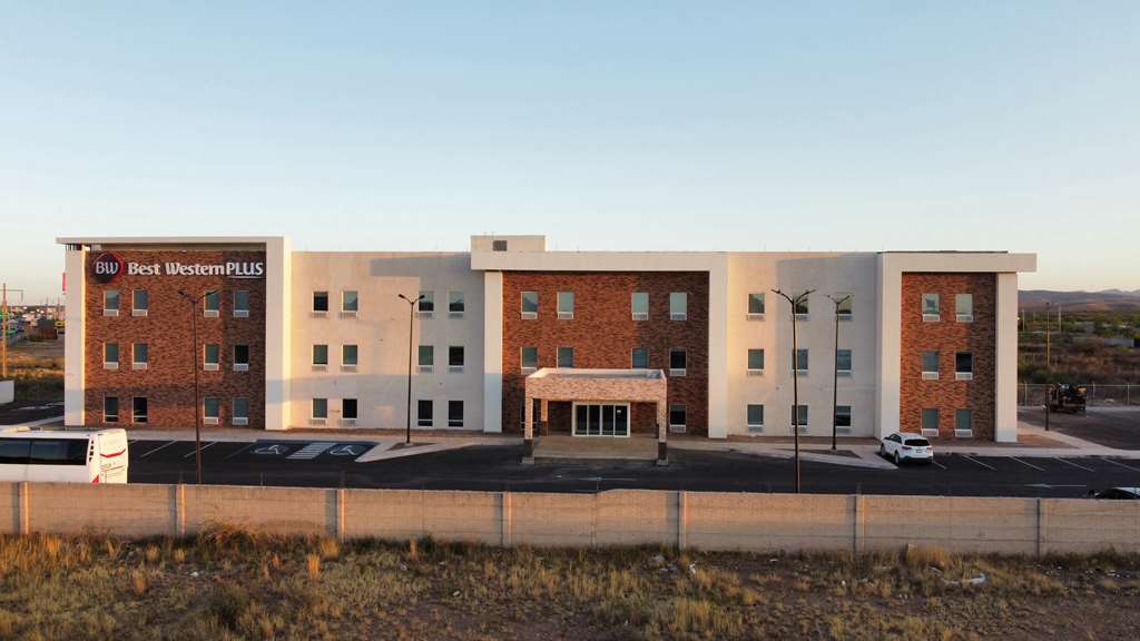 With our prime location, you have easy access to Chihuahua's best attractions and dining.