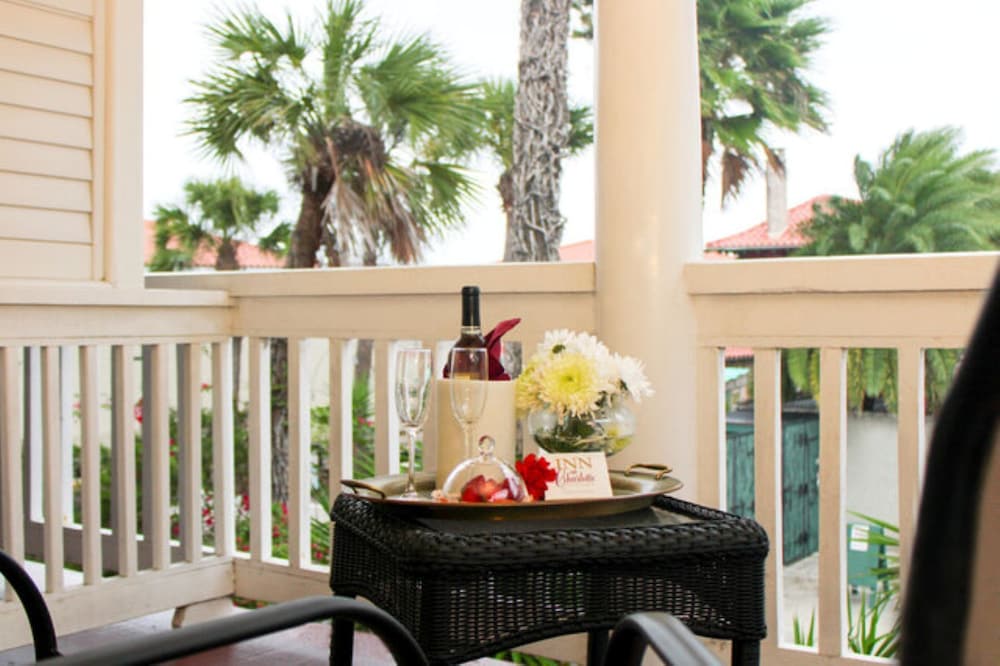 Inn on Charlotte Boutique Hotel - photo 15