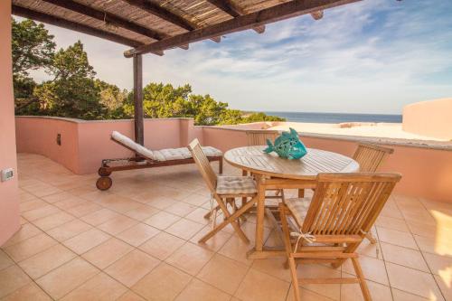 GuestHost Cala Flores Gem Sea View Lovely Apartment — 4-Star Luxury Hotel in Porto Cervo, Italy