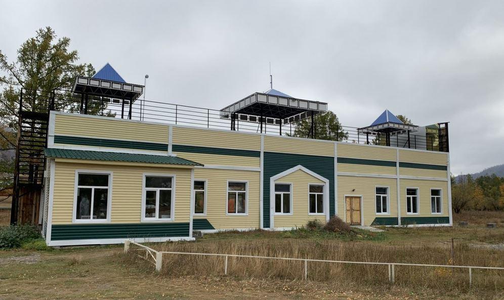 Uch Enmek - carbon neutral hotel in Unknown City