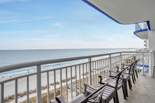 Direct Oceanfront Unit 701 4 bedroom 3 bath Resort — 4-Star Luxury Hotel in Myrtle Beach, United States