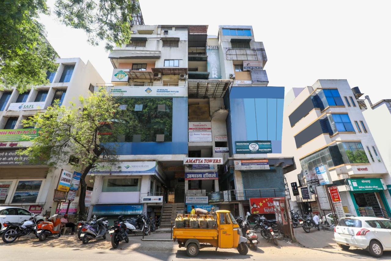 Hotel Landmark Deluxe Lodging - last minute hotel in Kolhapur