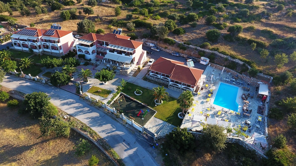 Saint George Hotel & Rooms - last minute hotel in Karystos