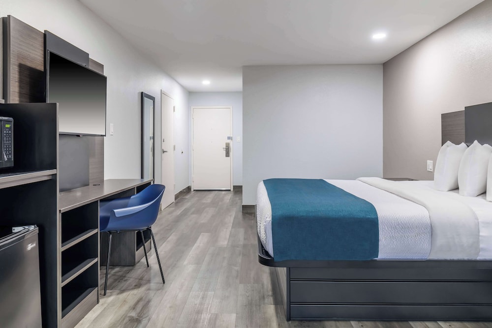 Motel 6 Brenham TX - photo 16
