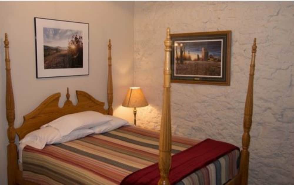 Stone Mill Hotel & Suites - photo 16