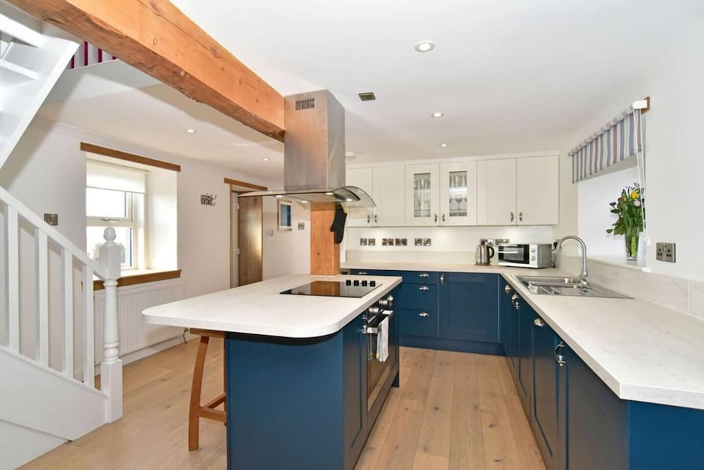 19 Fore Street — 4-Star Luxury Hotel in Montrose, United Kingdom