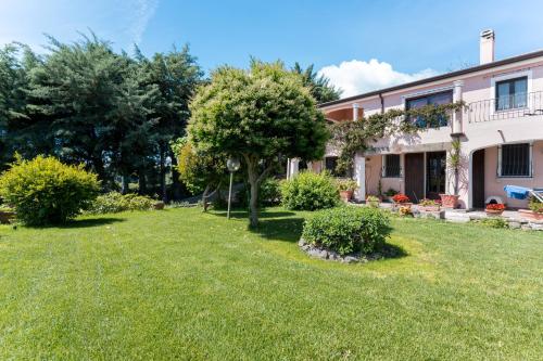 Residenza Le Magnolie — 4-Star Luxury Hotel in Orosei, Italy