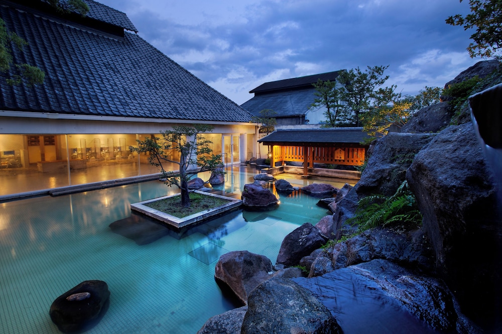 Hotel Shiragiku in Beppu, Japan