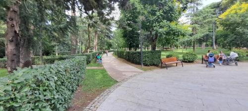 Apartment next to Kikvidze Park