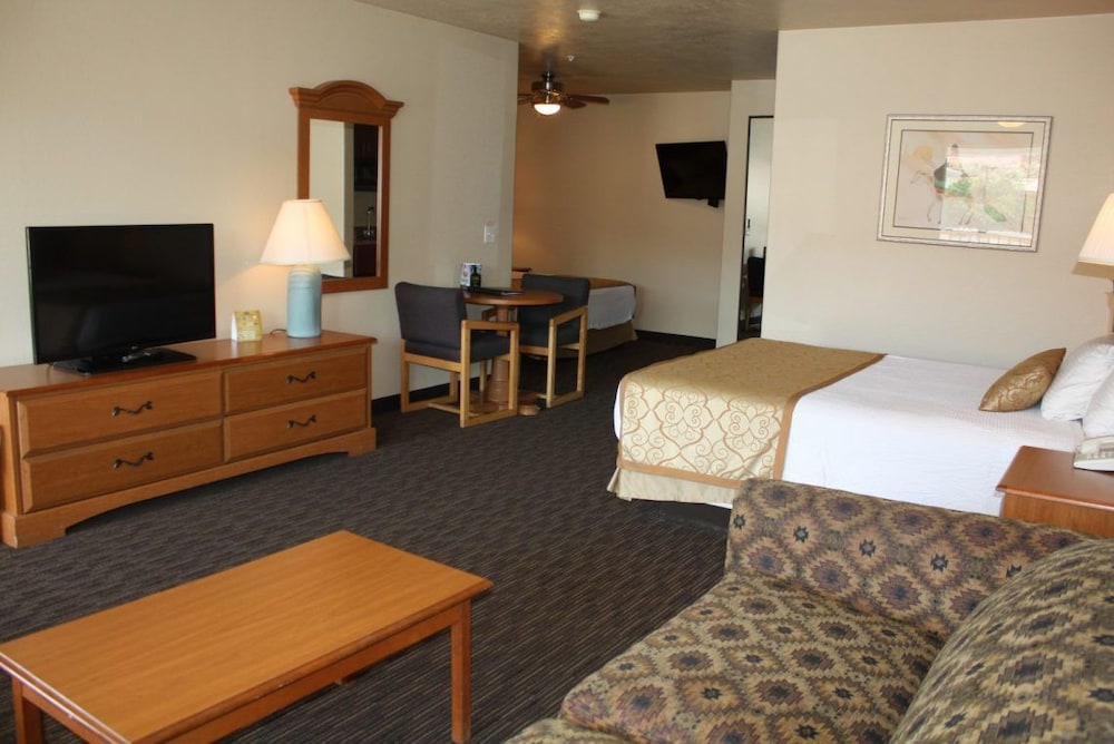 St. George Inn & Suites - photo 19