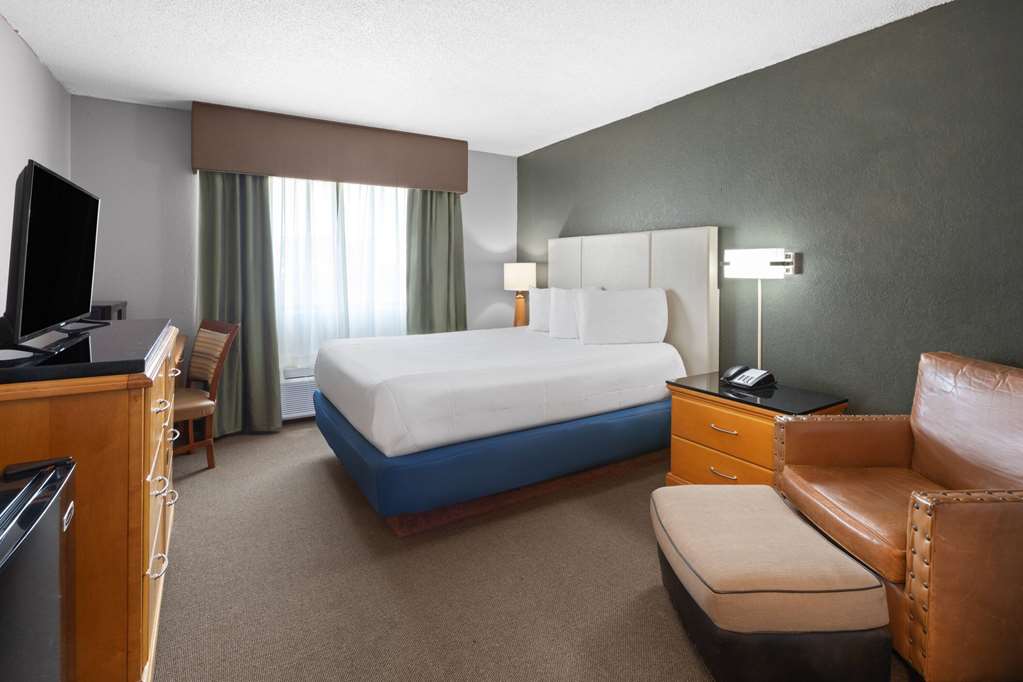 Travelodge by Wyndham Redwood Falls - photo 23