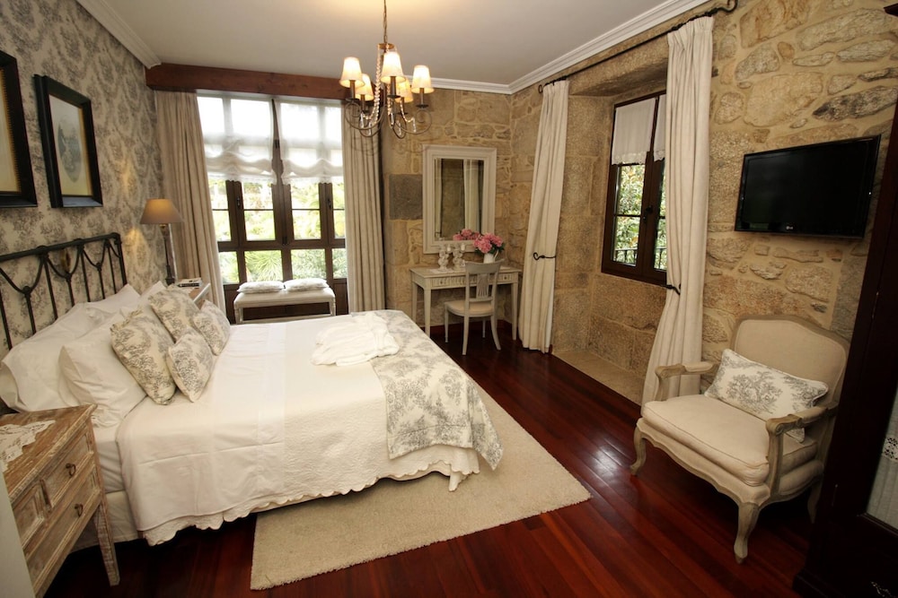 Rusticae Torre do Rio Hotel in Caldas De Reis, Spain