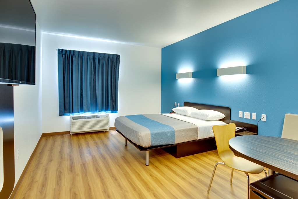 Motel 6 Poplar Bluff MO - photo 14