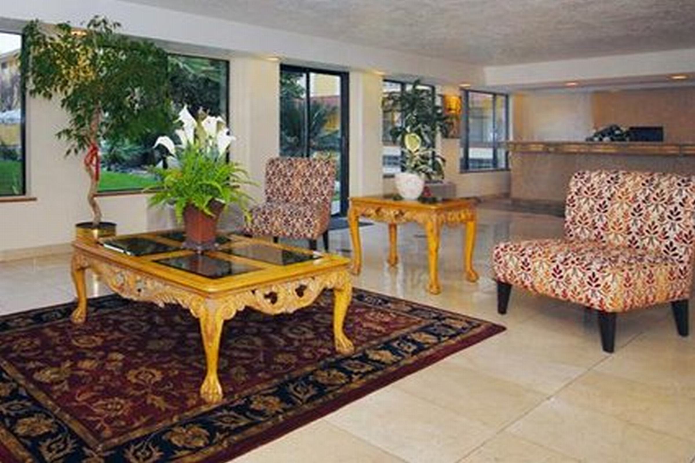 Quality Inn & Suites Bakersfield - photo 21