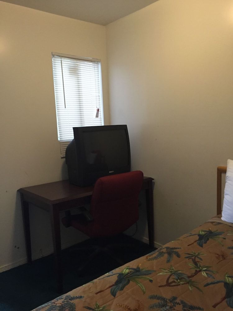 Lax Suites - photo 25