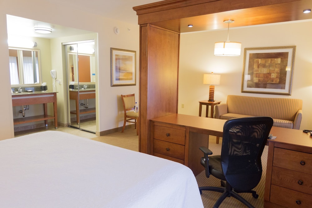 Hampton Inn & Suites Radcliff Fort Knox - photo 10