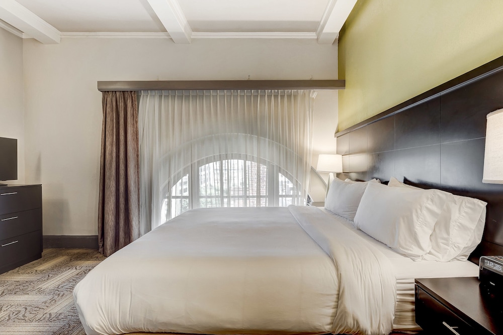 Staybridge Suites Baltimore Inner Harbor by IHG - photo 43