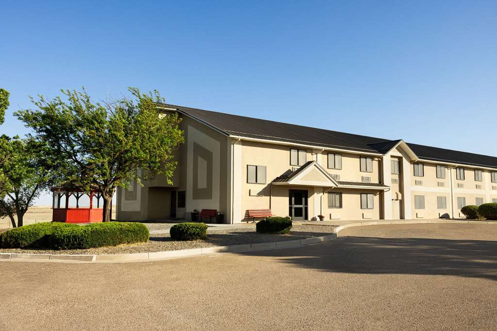 Travelodge by Wyndham Vaughn - photo 3