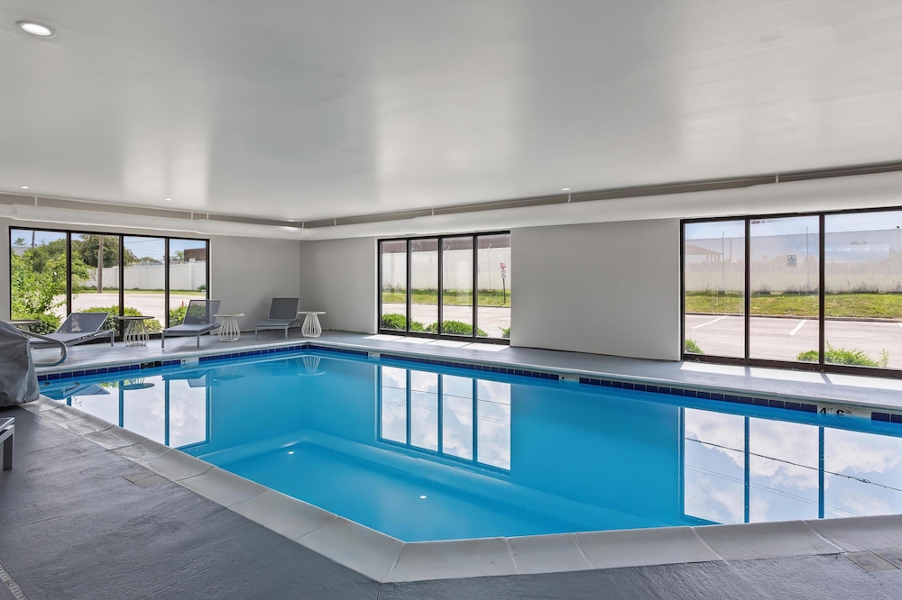 Spark by Hilton Oak Forest - photo 39