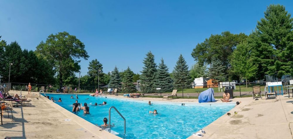Bonanza Camping Resort - photo 17