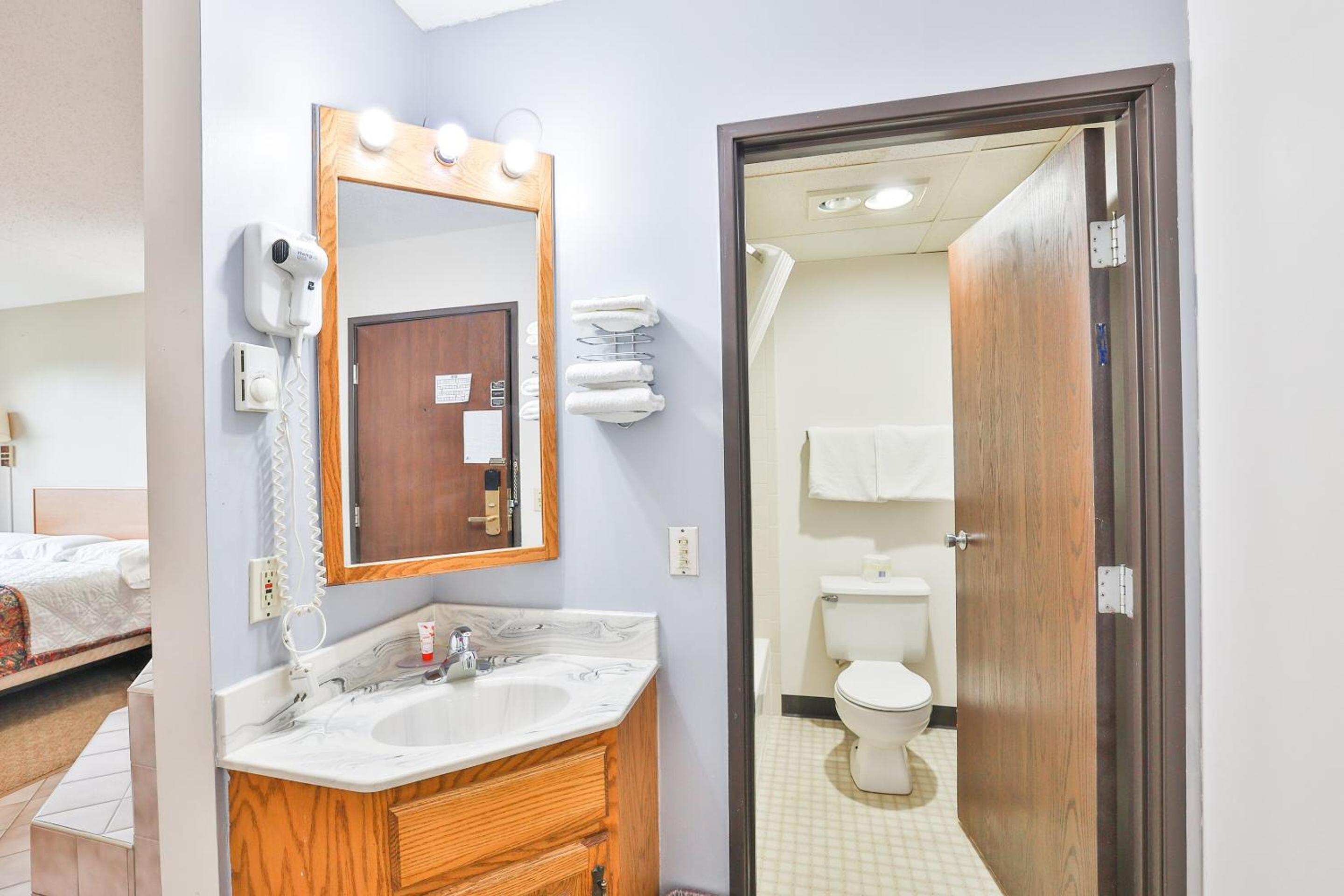 OYO Hotel Pipestone MN Canterbury Park - photo 50