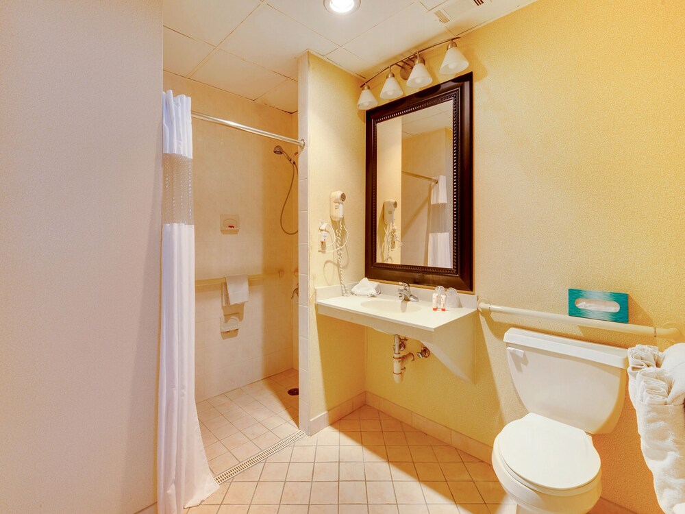 FairBridge Hotel & Conference Center East Hanover - photo 26
