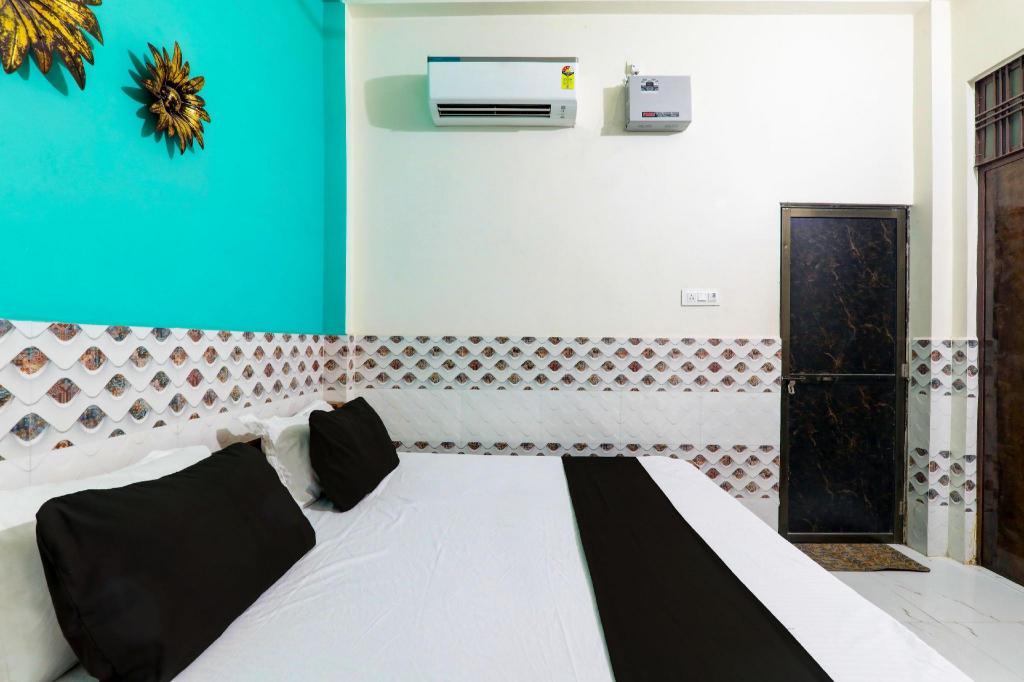 Hotel O Ramadhya Palace in Ajodhya, India