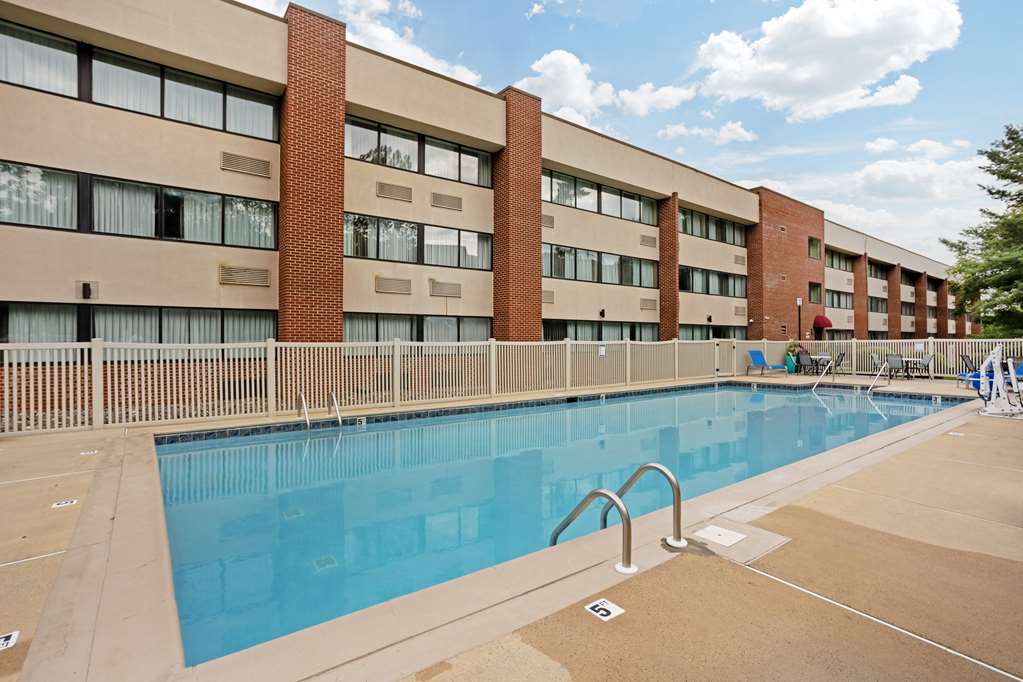 Best Western Plus Reading Inn & Suites - photo 79